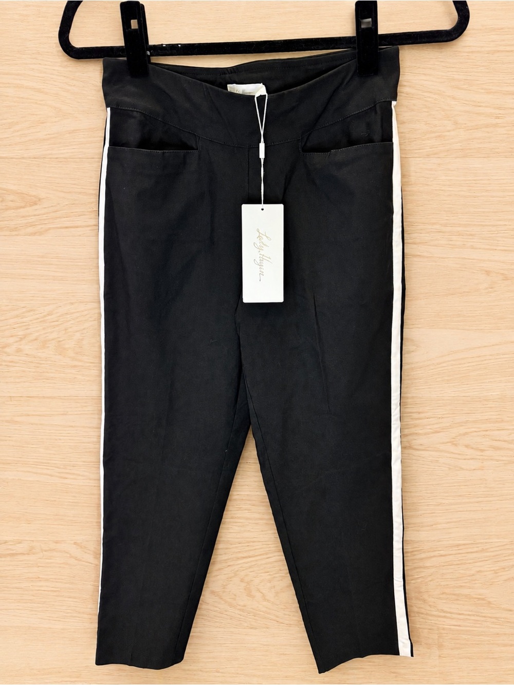 NWT Lady Hagen Vintage Black W/ White Side Stripe Ankle Pants Golf Size Womens 4